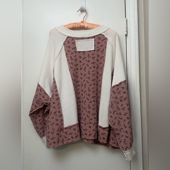 POL Waffle Knit Floral Notched Long Sleeve top - Picture 7 of 7